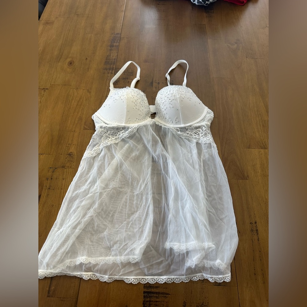 💕La SENZA White Lace Chemise💕